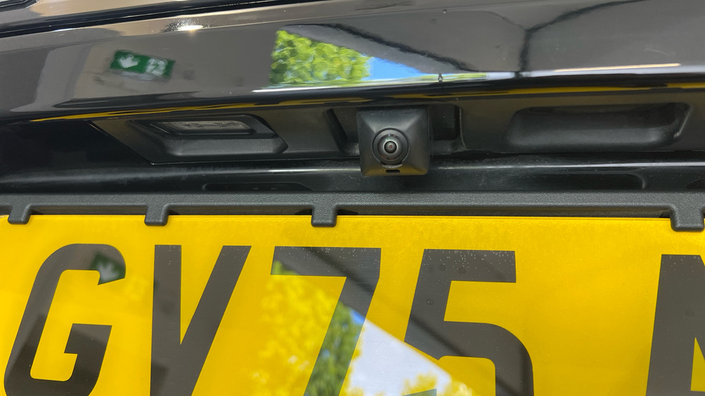 Omoda 9 1.5T Shs 34.46Kwh Noble Suv Plug In Hyb White #42