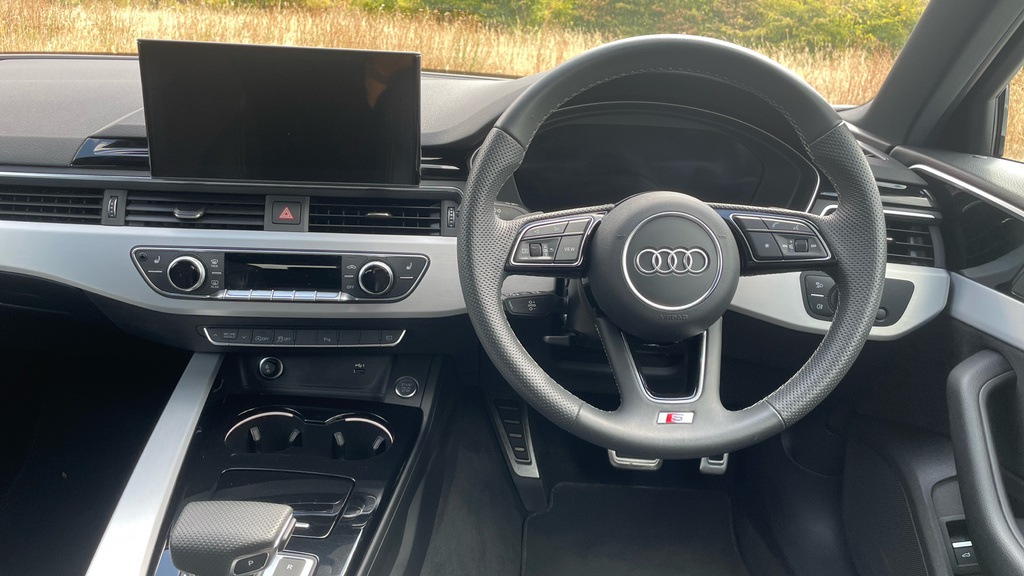 Audi A4 Avant Avant Black Edition 35 Tfsi 150 Ps S Tronic Red #12