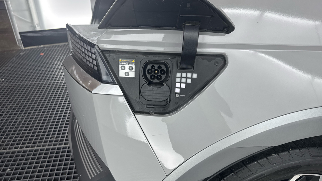 Hyundai Ioniq 5 Premium Gold #21