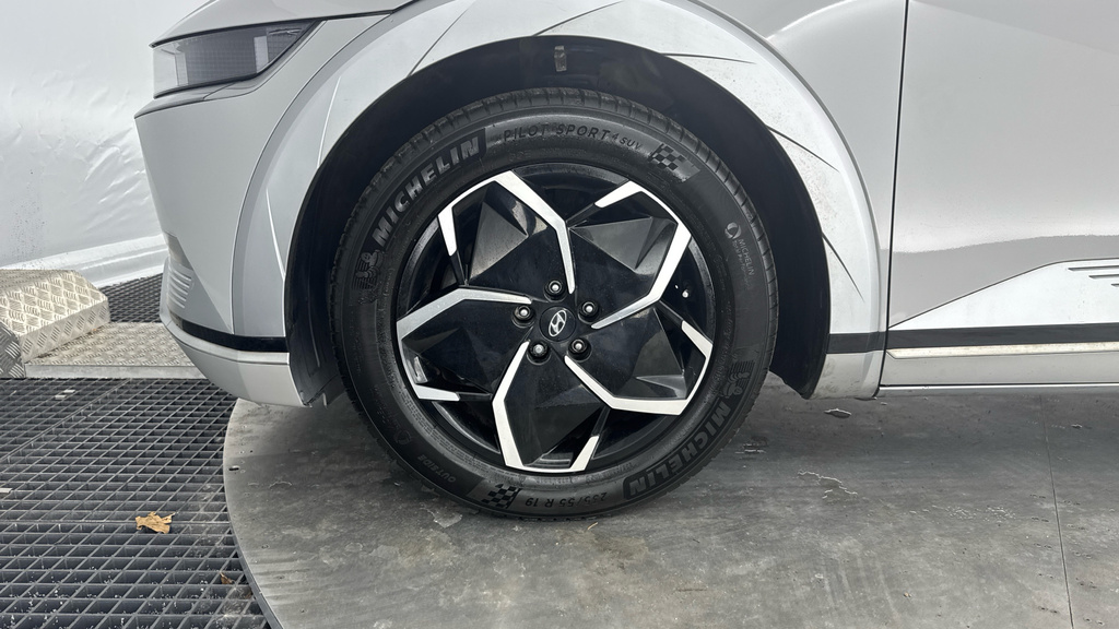 Hyundai Ioniq 5 Premium Gold #19