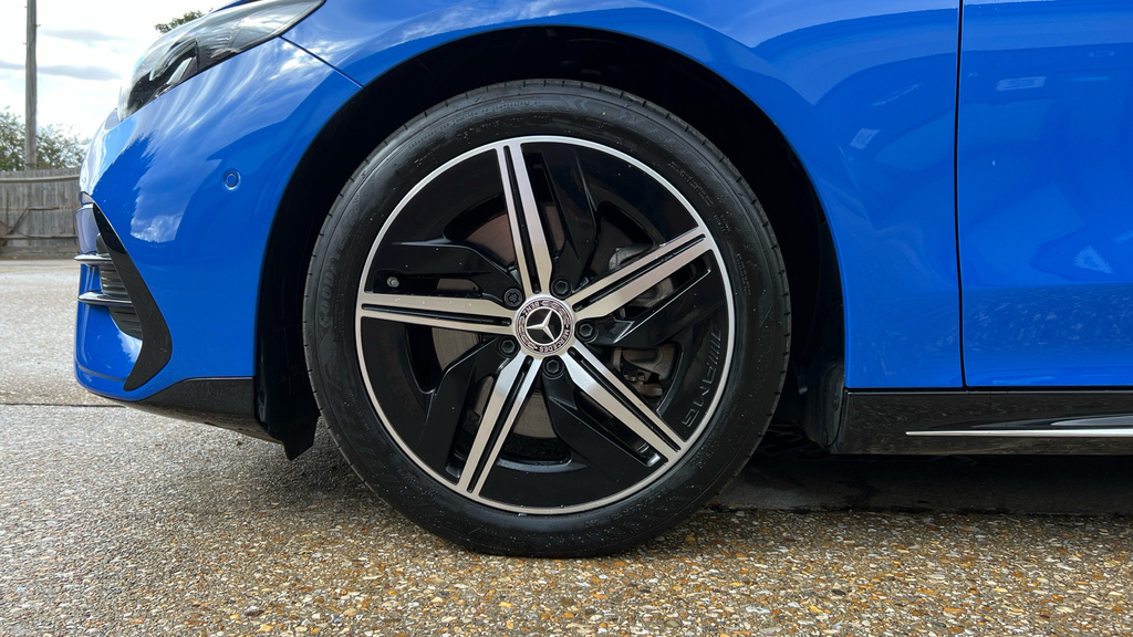Mercedes-Benz CLA Class 1.3 Cla180h Mhev Amg Line Premium Plus Shooting Black #33