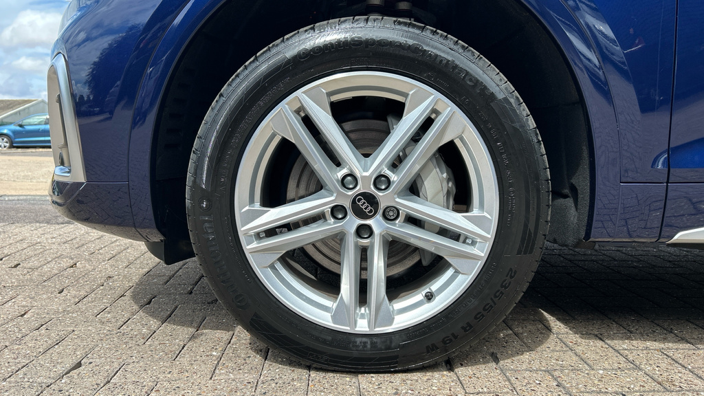 Audi Q5 Audi Q5 Sportback Special Editions 2.0 Tdi Quattro White #21