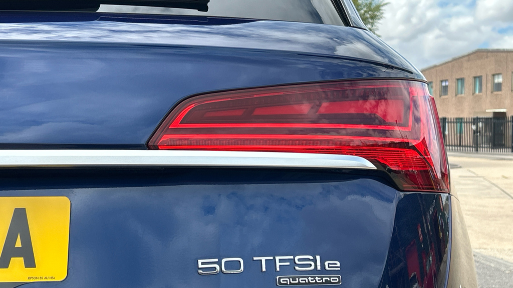 Audi Q5 Audi Q5 Sportback Special Editions 2.0 Tdi Quattro White #39