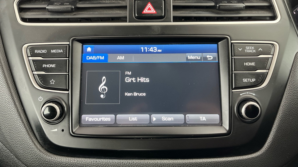 Hyundai I20 1.0L T-gdi Premium Nav 99 Bhp White #16