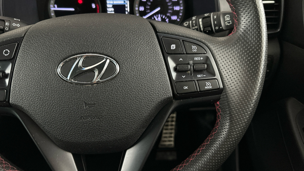Hyundai Tucson 1.6 Gdi Se Nav 2Wd Red #13