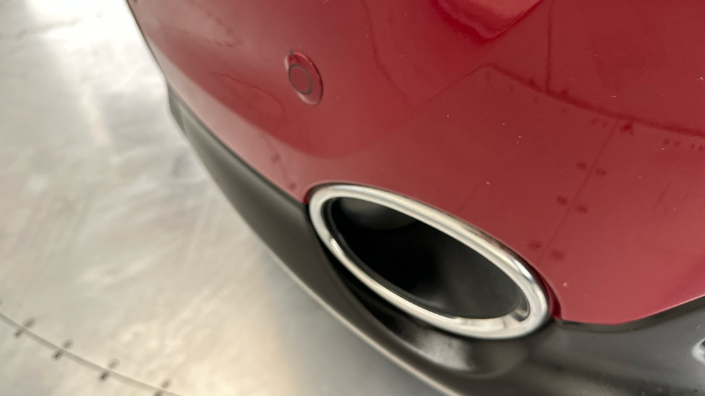 Nissan Qashqai 1.6L Tekna Red #10