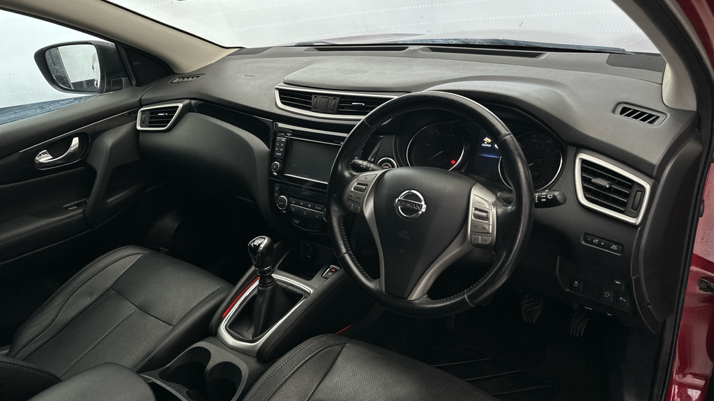 Nissan Qashqai 1.6L Tekna Red #12