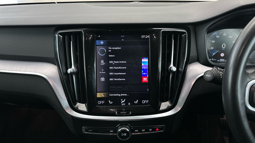 Volvo V60 T6 Recharge 11.6Kwh R-design Silver #20