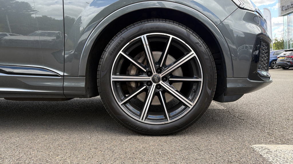 Audi Q7 Audi Q7 Black Edition 50 Tdi Quattro 286 Ps Tiptro White #17