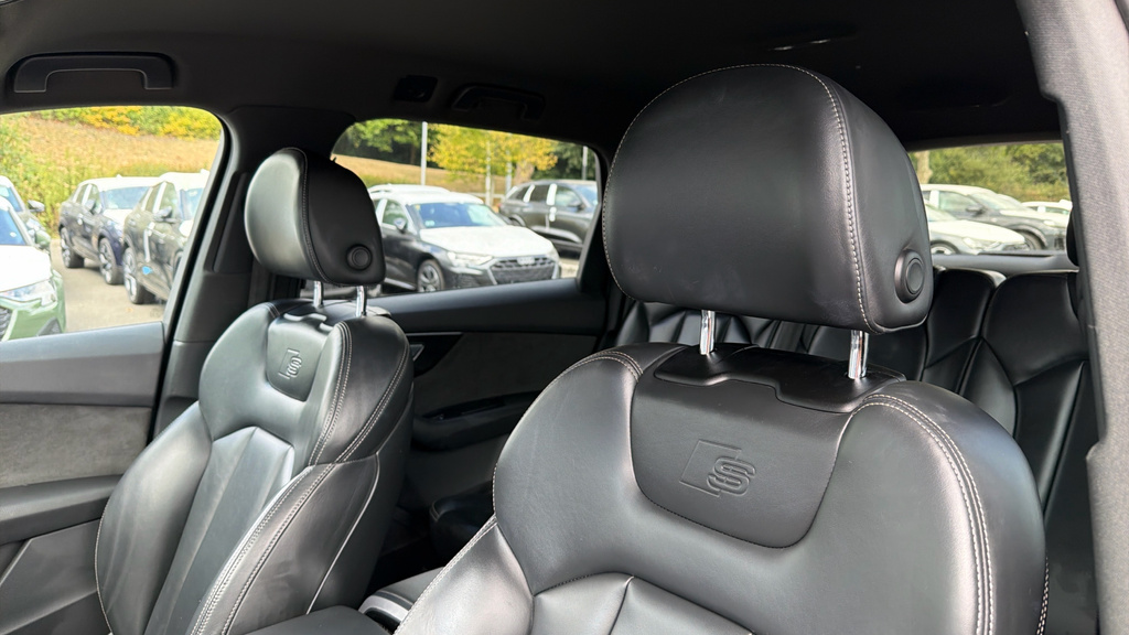 Audi Q7 Audi Q7 Black Edition 50 Tdi Quattro 286 Ps Tiptro White #24