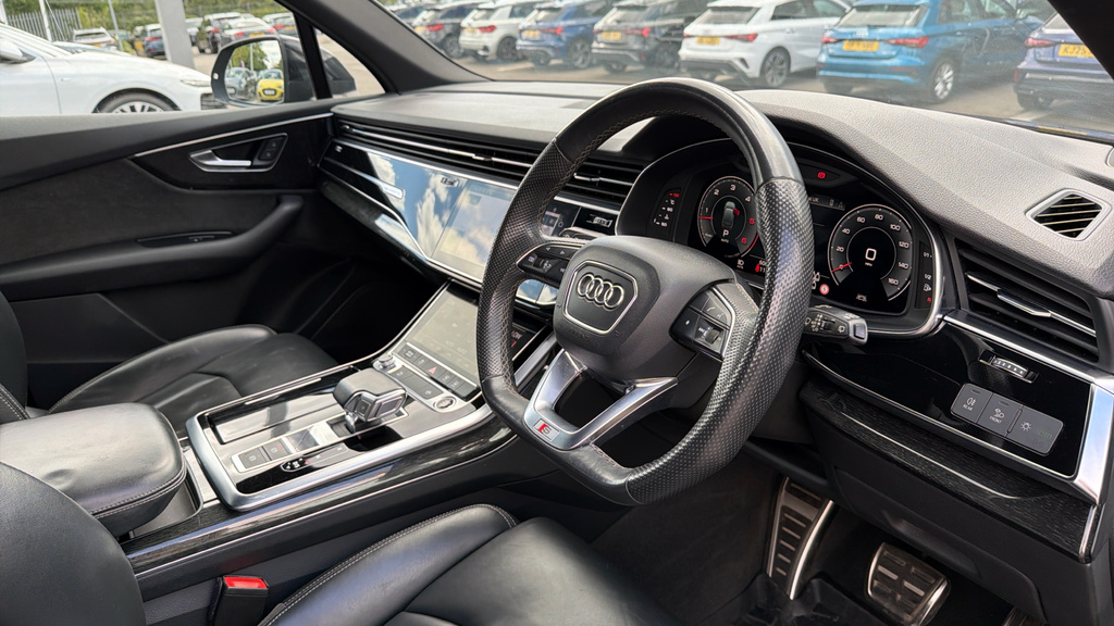 Audi Q7 Audi Q7 Black Edition 50 Tdi Quattro 286 Ps Tiptro White #9