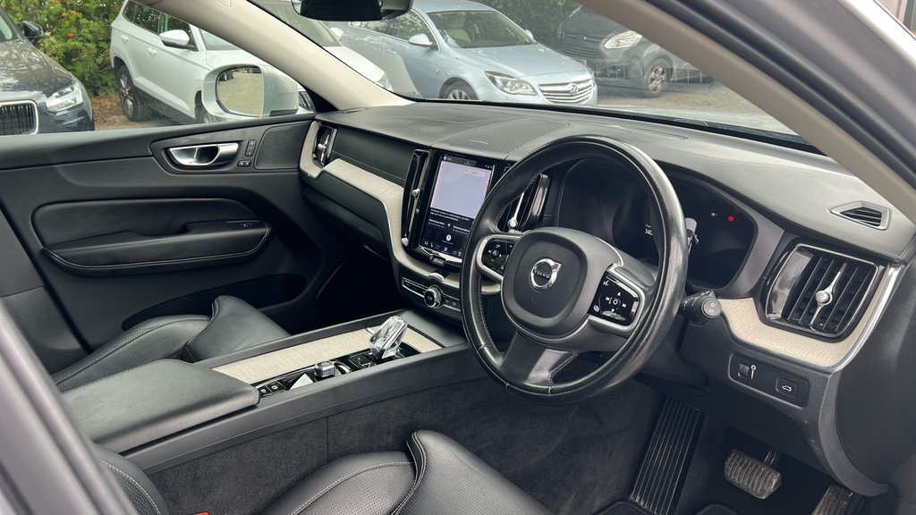 Volvo XC60 2.0 B4d Inscription Awd Geartronic #9