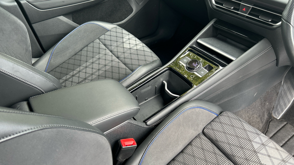 Volkswagen Tiguan 2.0 Tdi Elegance Dsg Grey #54