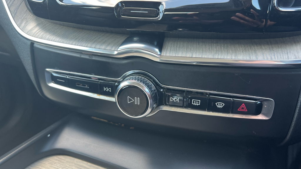 Volvo XC60 Xc60 Ultimte T8 Recharge Awd A Grey #51