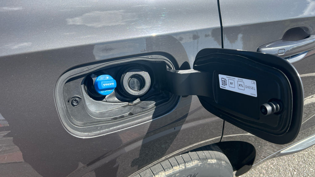 Volvo XC60 Xc60 Ultimte T8 Recharge Awd A Grey #26