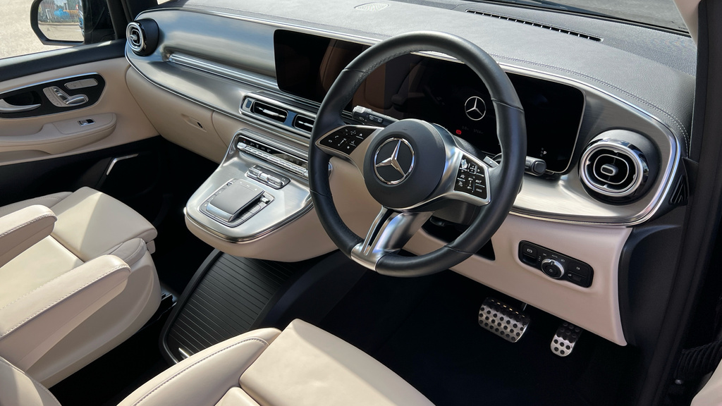 Mercedes-Benz V Class V300 D Premium Amg Line 9G-tronic Extra Long Grey #15
