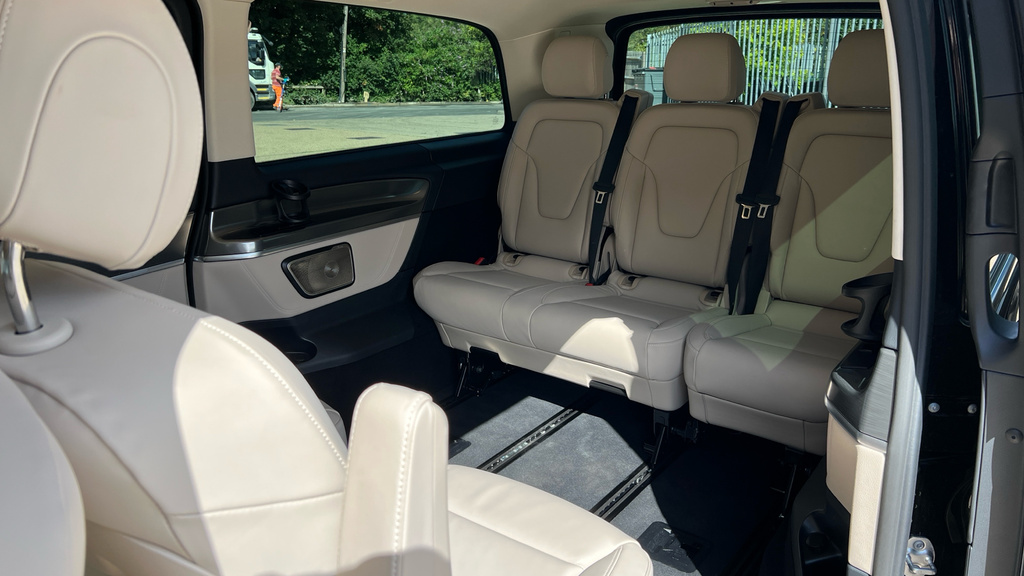Mercedes-Benz V Class V300 D Premium Amg Line 9G-tronic Extra Long Grey #33