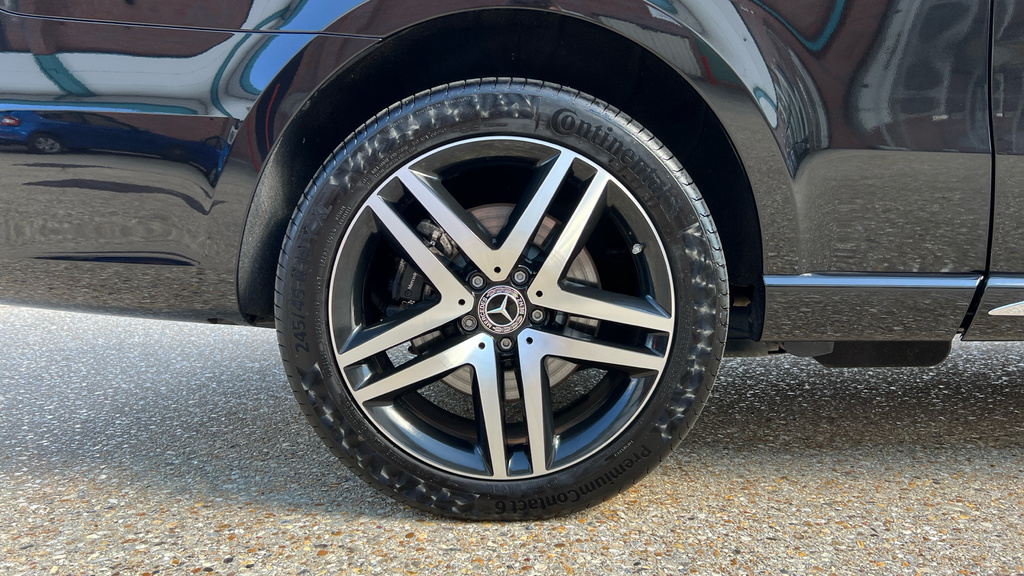 Mercedes-Benz V Class V300 D Premium Amg Line 9G-tronic Extra Long Grey #38