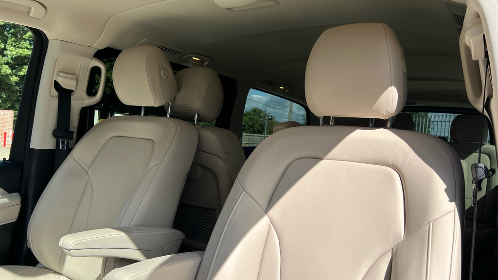 Mercedes-Benz V Class V300 D Premium Amg Line 9G-tronic Extra Long Grey #40