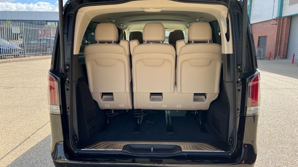 Mercedes-Benz V Class V300 D Premium Amg Line 9G-tronic Extra Long Grey #34