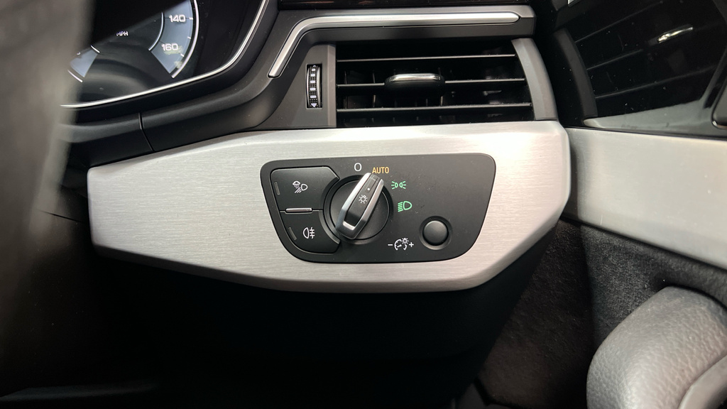 Audi A4 2.0 Tfsi 35 S Line Saloon S Tronic 15 Grey #40
