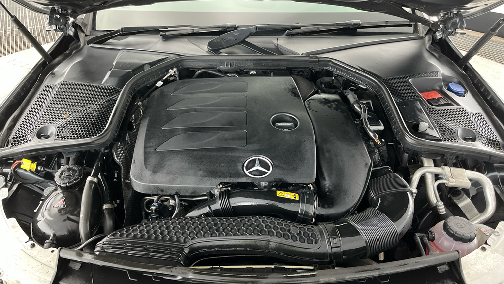 Mercedes-Benz C Class C300d Amg Line Premium Plus 9G-tronic Black #21