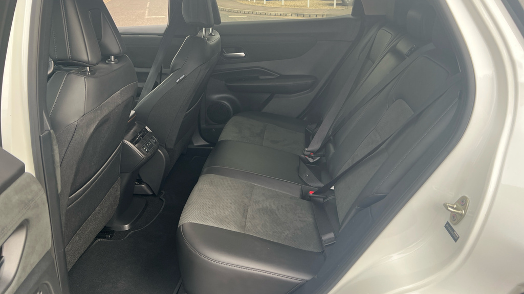 Nissan Ariya 87Kwh Evolve 22Kw Charger Brown #14