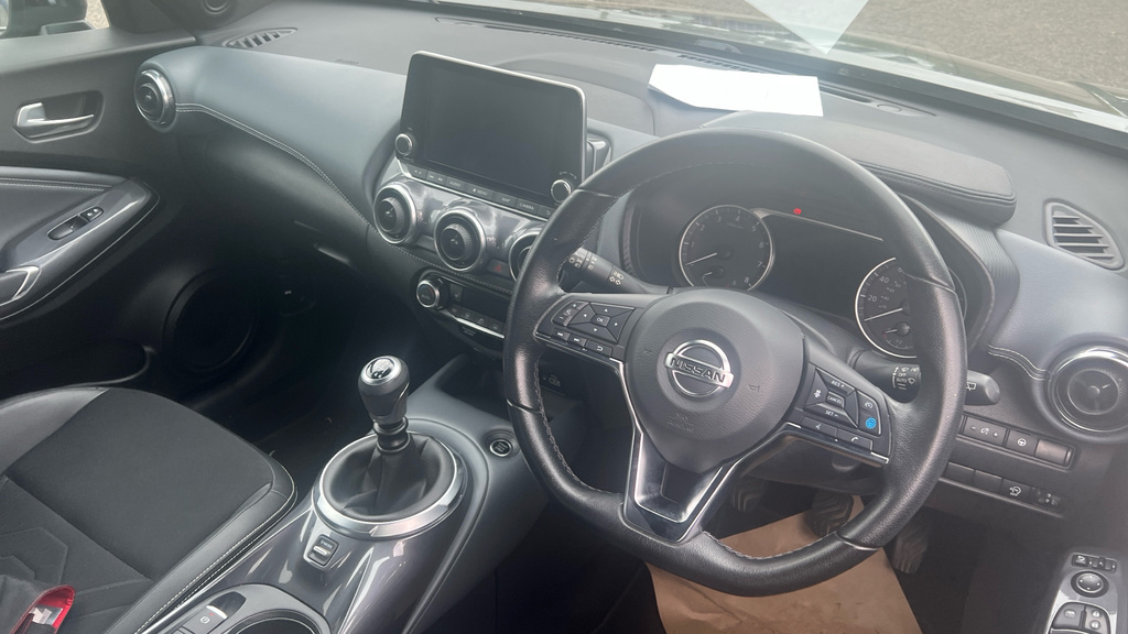 Nissan Juke 1.0 Dig-t 114 Tekna Red #6