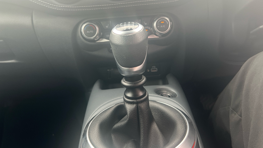 Nissan Juke 1.0 Dig-t 114 Tekna Red #30