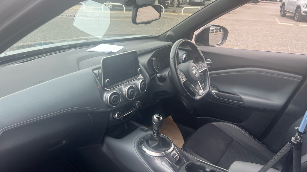 Nissan Juke 1.0 Dig-t 114 Tekna Red #7