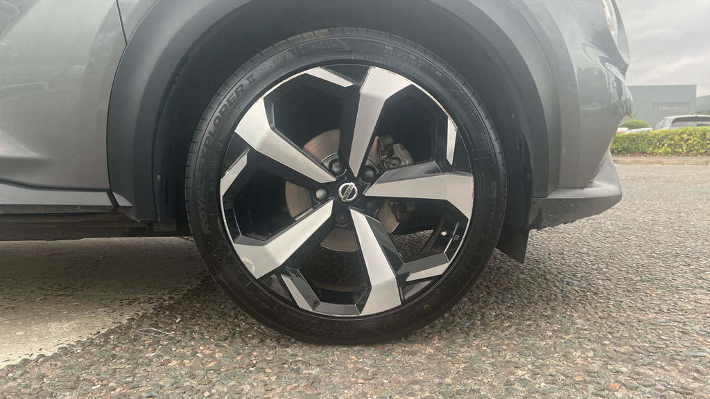 Nissan Juke 1.0 Dig-t 114 Tekna Red #14