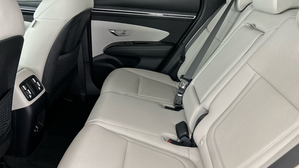 Hyundai Tucson 1.6 H T-gdi Premium Black #24