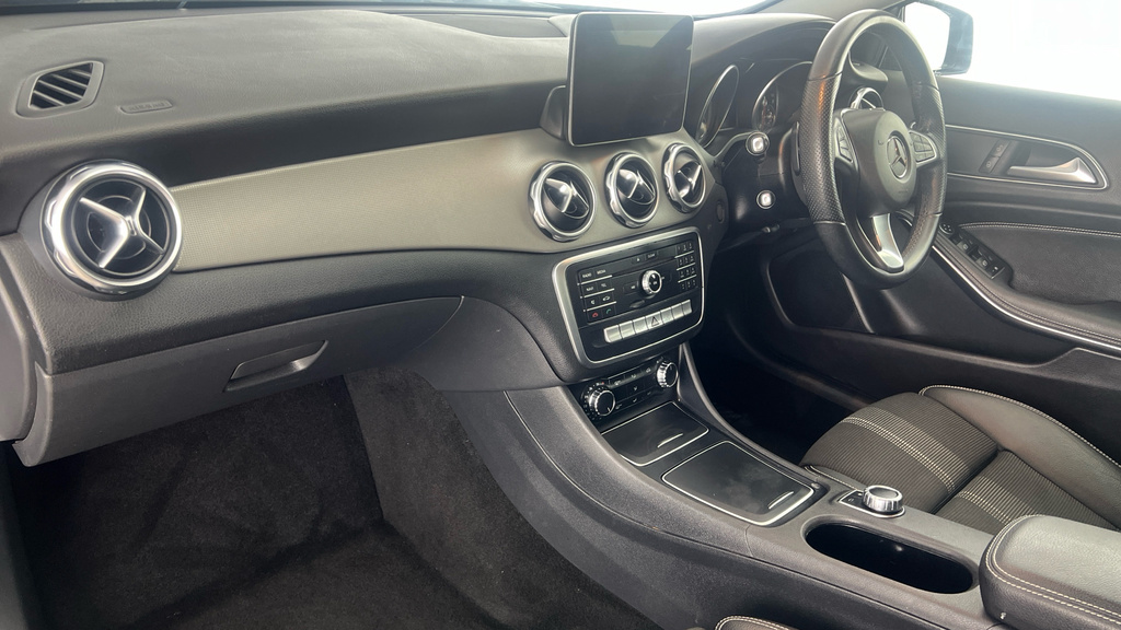 Mercedes-Benz GLA Class 1.6 Gla180 Amg Line Edition 7G-dct Euro 6 Ss Black #10