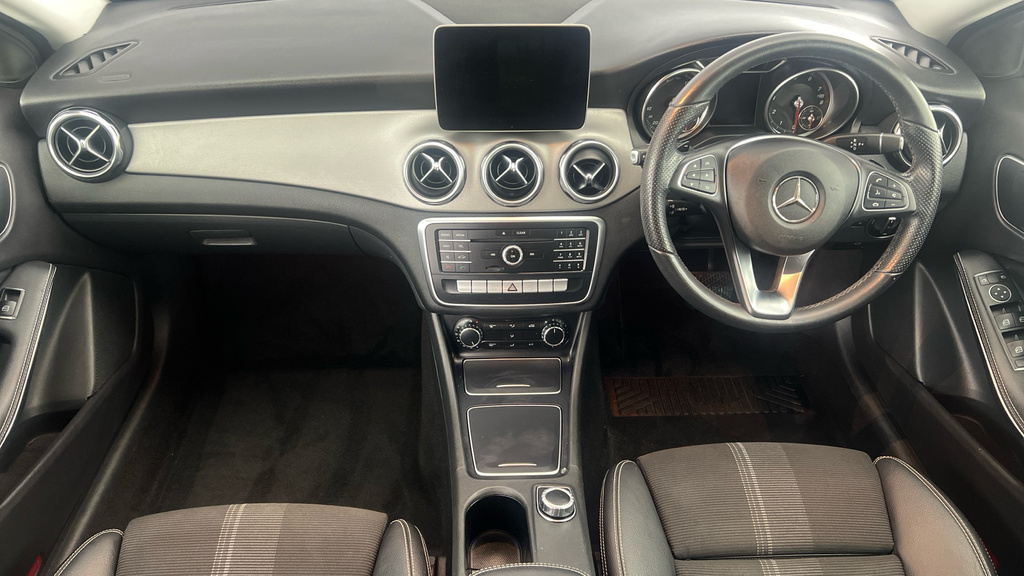 Mercedes-Benz GLA Class 1.6 Gla180 Amg Line Edition 7G-dct Euro 6 Ss Black #13