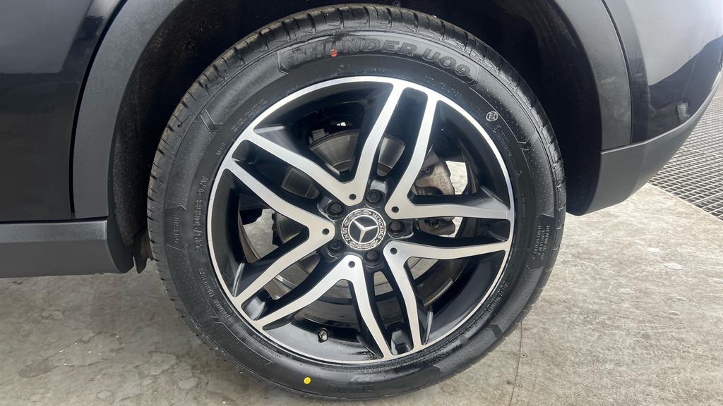 Mercedes-Benz GLA Class 1.6 Gla180 Amg Line Edition 7G-dct Euro 6 Ss Black #24