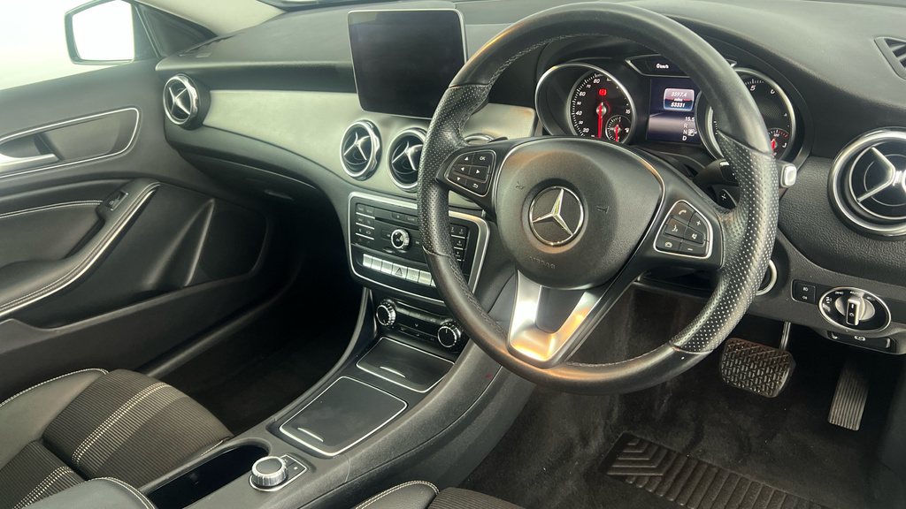 Mercedes-Benz GLA Class 1.6 Gla180 Amg Line Edition 7G-dct Euro 6 Ss Black #9