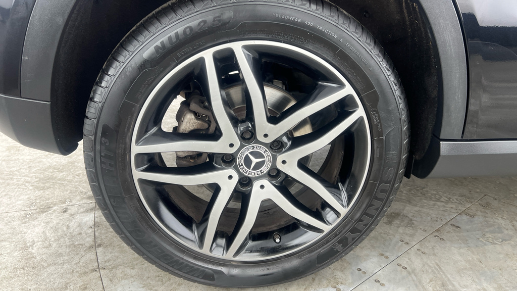 Mercedes-Benz GLA Class 1.6 Gla180 Amg Line Edition 7G-dct Euro 6 Ss Black #25