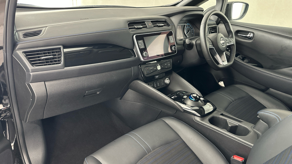 Nissan Leaf 39Kw N-connecta With Sat Nav And 360 View Cam Grey #12