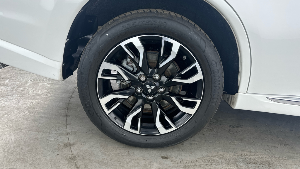 Mitsubishi Outlander 2.0 Phev Gx5h Estate Red #28