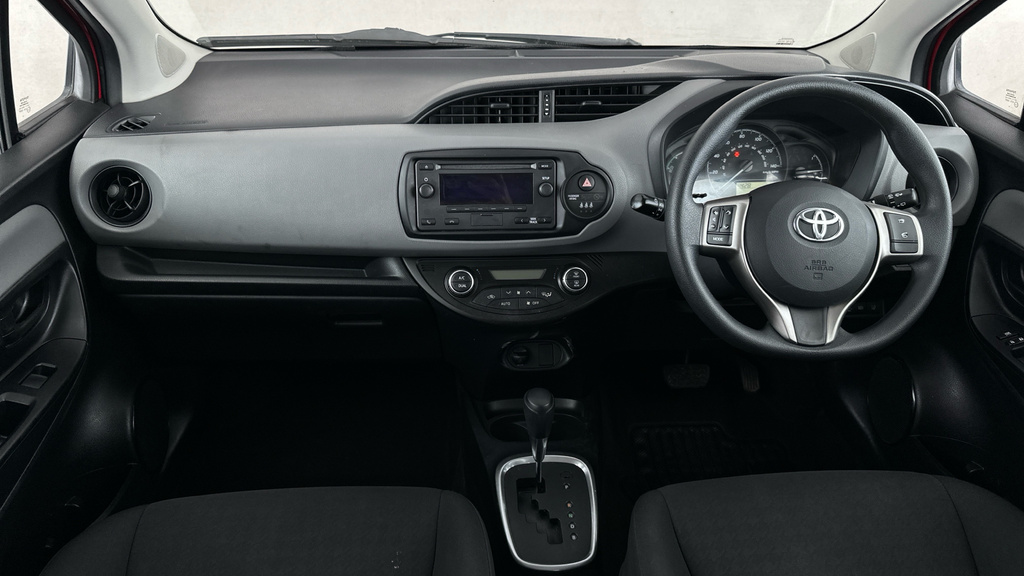 Toyota Yaris 1.5 Hybrid Icon Tech Cvt White #11