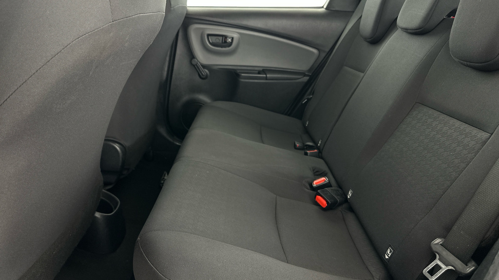 Toyota Yaris 1.5 Hybrid Icon Tech Cvt White #15