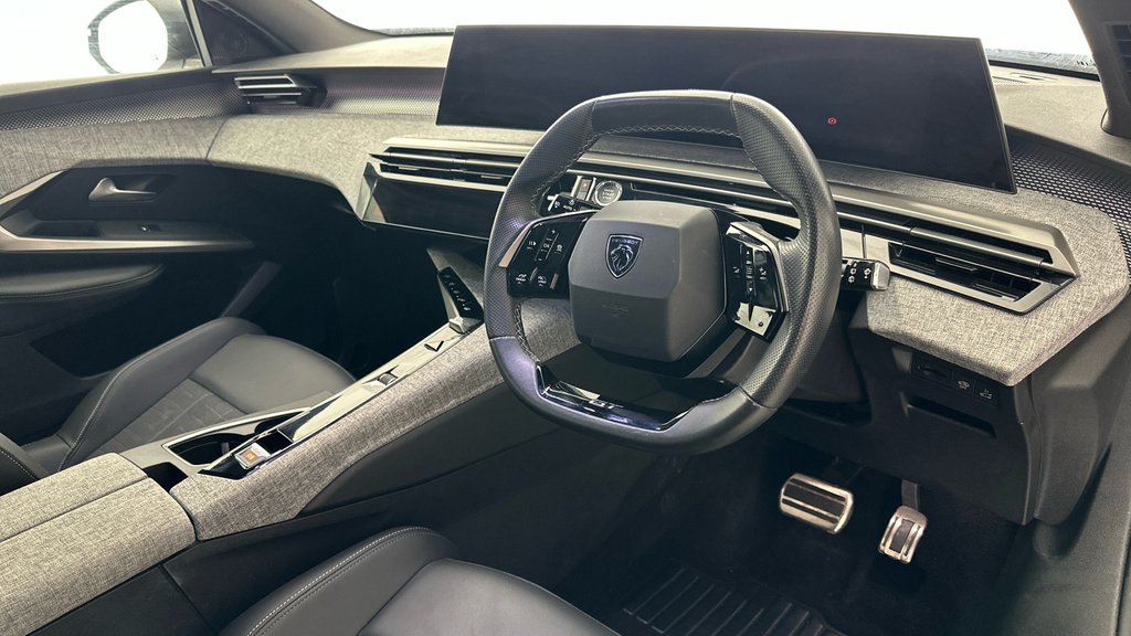 Peugeot 5008 1.2 Hybrid 145 Gt E-dsc6 White #11