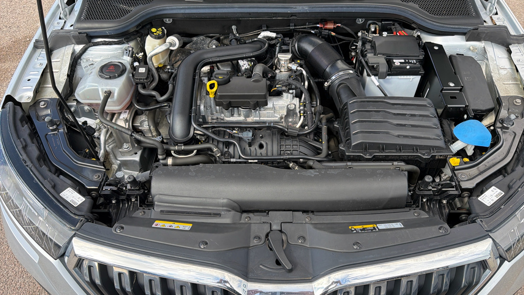 Skoda Kamiq Monte Carlo Black #16
