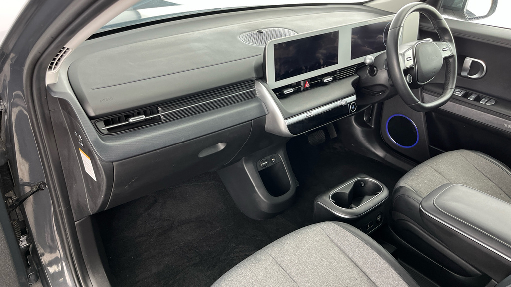 Hyundai Ioniq 5 Premium Grey #11
