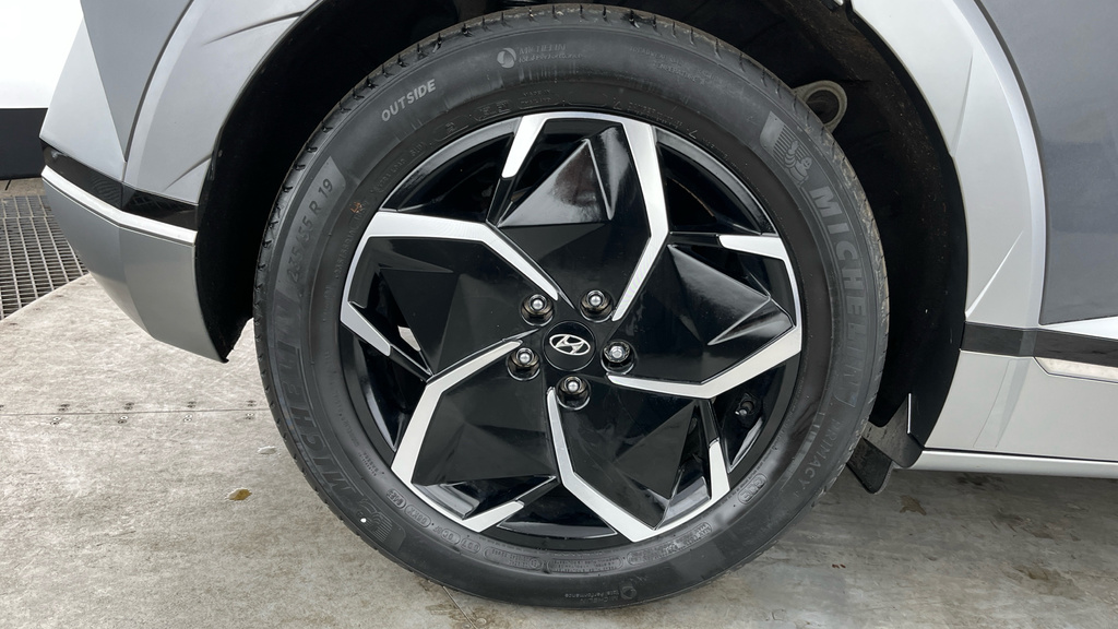 Hyundai Ioniq 5 Premium Grey #31