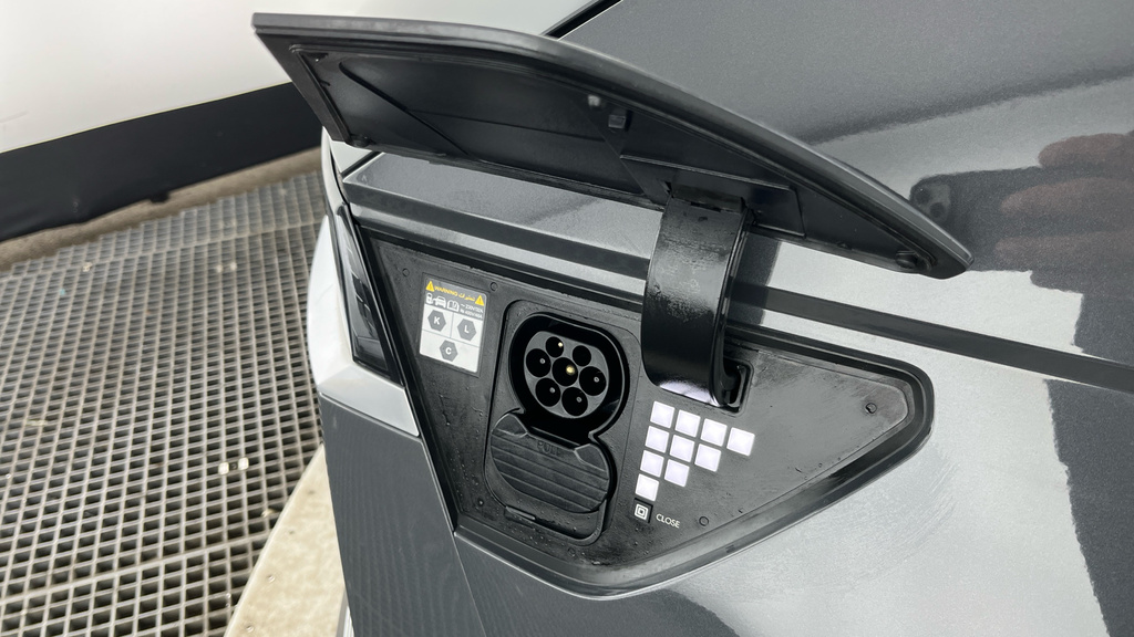 Hyundai Ioniq 5 Premium Grey #33