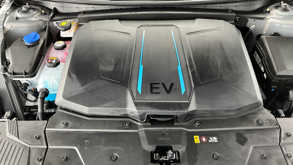 Hyundai Ioniq 5 Premium Grey #28