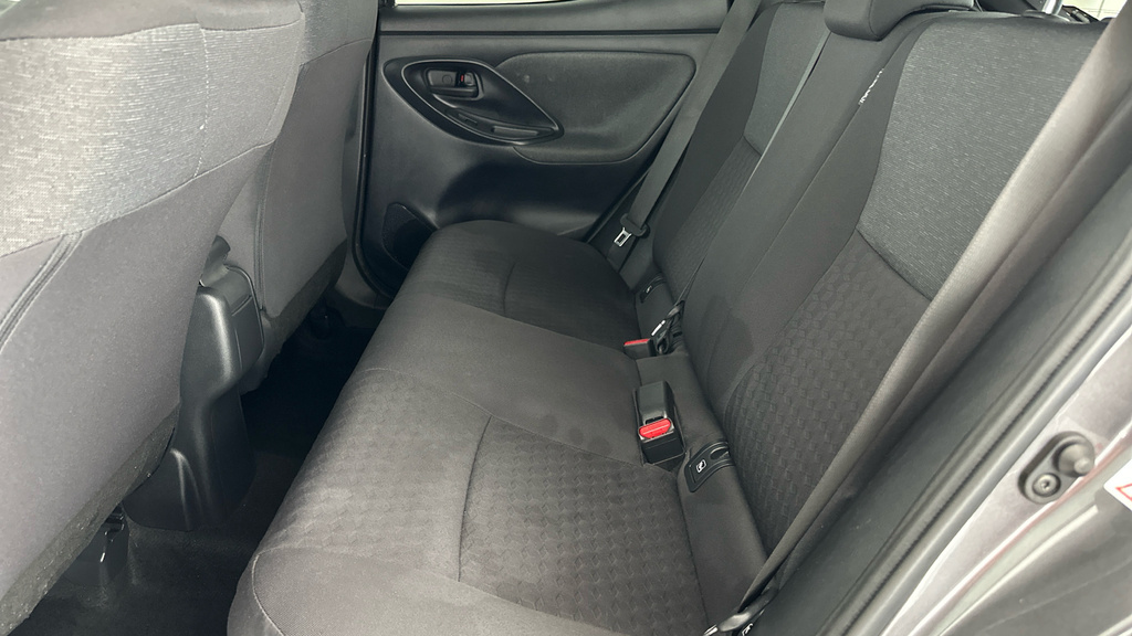 Toyota Yaris 1.5 Vvt-h Dynamic E-cvt Euro 6 Ss  #17