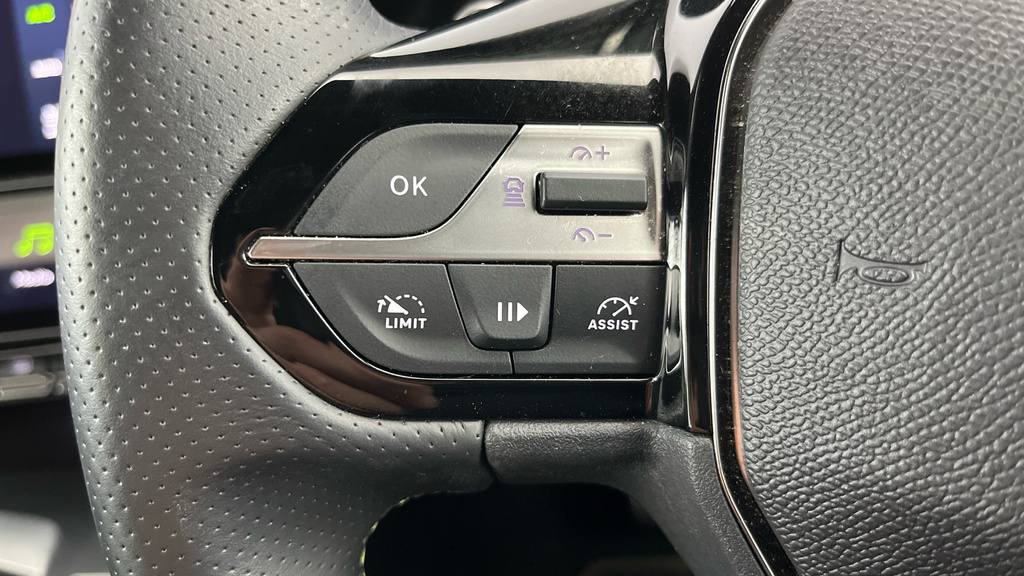 Peugeot 408 1.2 Puretech Allure 130 Eat8 Grey #15