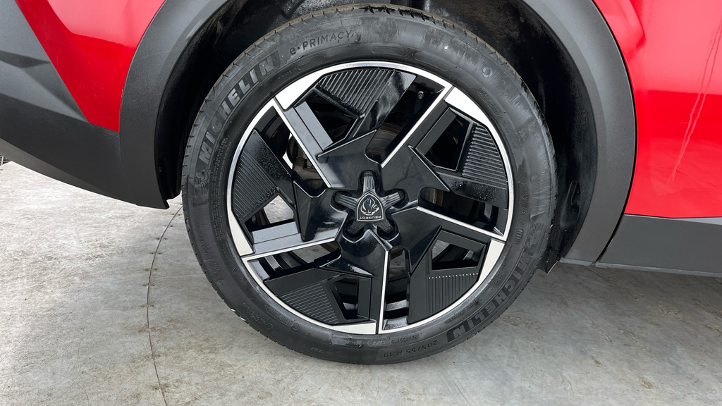 Peugeot 408 1.2 Puretech Allure 130 Eat8 Grey #29